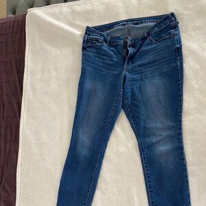 Old Navy Mid-Rise Pop Icon Skinny Jeans